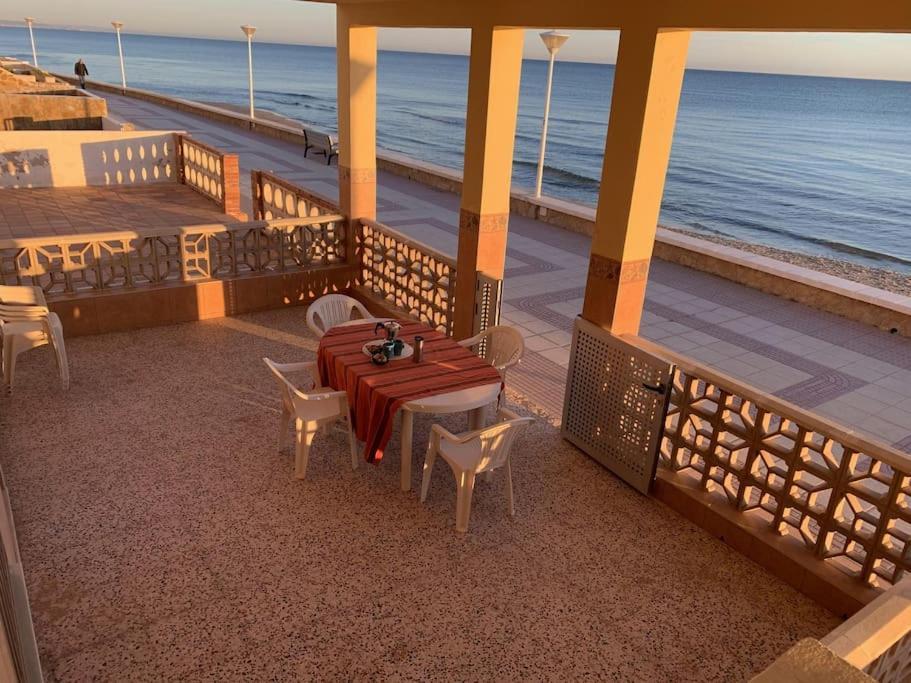 Beachfront House Piles Esterno foto